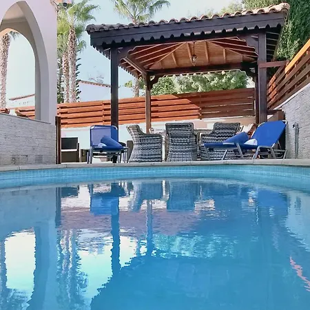 Chronas By Prestige Bookings * Coral Bay